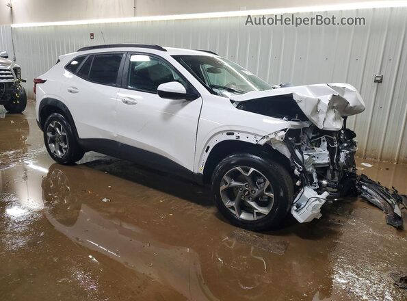 KL77LHEP6TC006198 2026 CHEVROLET TRAX White წინა მარჯვენა