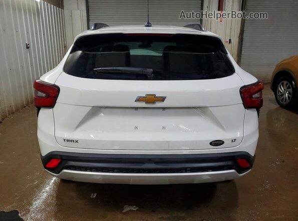 KL77LHEP6TC006198 2026 CHEVROLET TRAX White უკანა ხედი