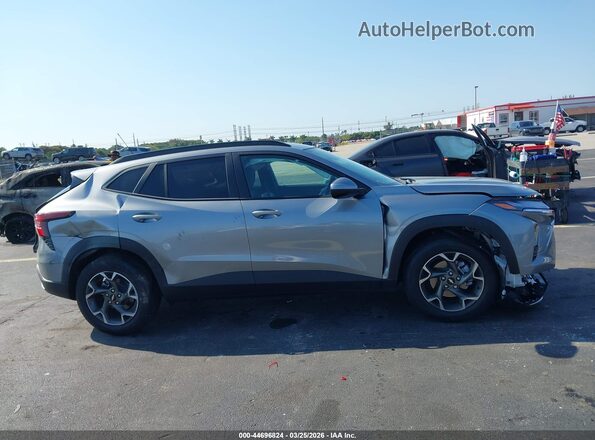 KL77LHEP8TC110997 2026 CHEVROLET TRAX Gray Rear interior view