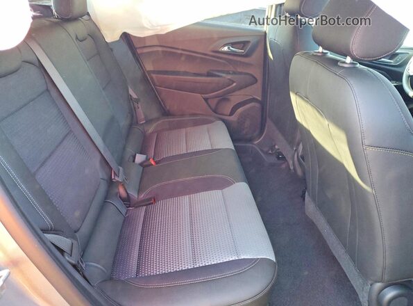 KL77LHEPXTC022436 2026 CHEVROLET TRAX Silver Vista interior trasera