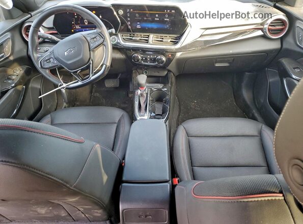 KL77LJEP1SC058389 2025 CHEVROLET TRAX Silver Dashboard view