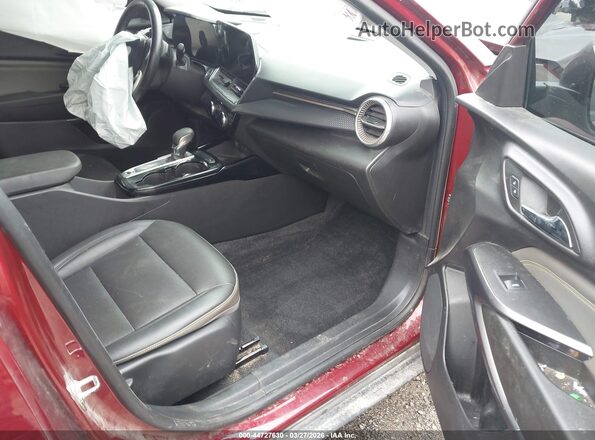 KL77LKE22RC112299 2024 CHEVROLET TRAX Red Vista interior delantera