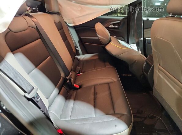 KL77LKEP3TC039608 2026 CHEVROLET TRAX Black Vista interior trasera