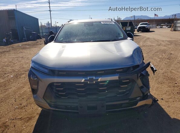 KL77LKEP7SC315190 2025 CHEVROLET TRAX Silver წინა ხედი