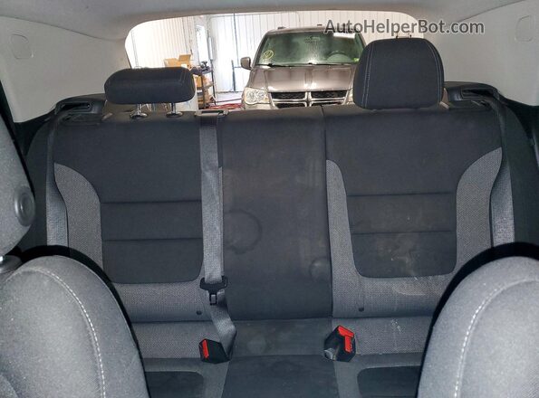 KL79MMS24MB143574 2021 CHEVROLET TRAILBLAZER Red Вид задніх сидінь