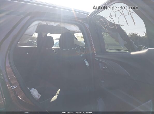 KL79MPSL9NB047077 2022 CHEVROLET TRAILBLAZER Maroon Вид наклейки з VIN-кодом