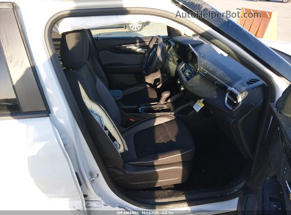 KL79MRSLXSB139984 2025 CHEVROLET TRAILBLAZER White წინა სალონის ხედი