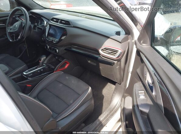 KL79MTSL1MB171643 2021 CHEVROLET TRAILBLAZER White Front interior view