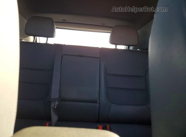 KL79MTSL8NB043238 2022 CHEVROLET TRAILBLAZER Красный Вид задних сидений