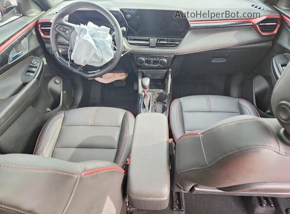 KL79MUSL3RB159460 2024 CHEVROLET TRAILBLAZER White Առջևի վահանակի տեսք