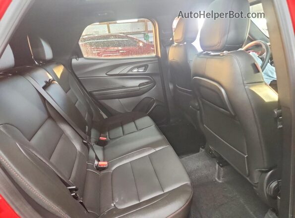 KL79MUSL9TB032736 2026 CHEVROLET TRAILBLAZER Red Rear interior view