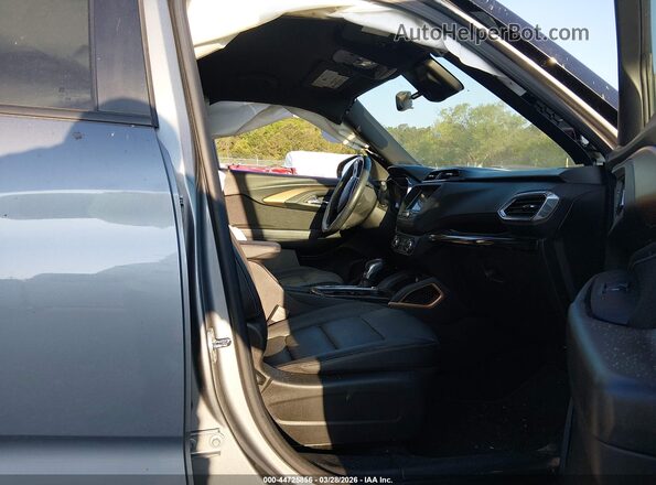 KL79MVSL4PB099658 2023 CHEVROLET TRAILBLAZER Silver Вид салону спереду