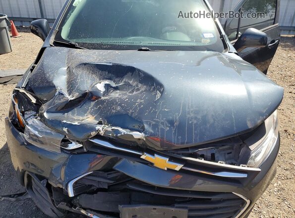 KL7CJKSB5MB308566 2021 CHEVROLET TRAX Gray Vista interior trasera