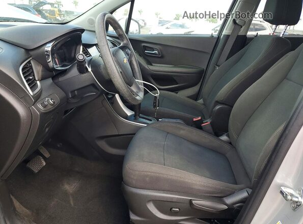 KL7CJKSBXMB334225 2021 CHEVROLET TRAX Gray წინა სალონის ხედი