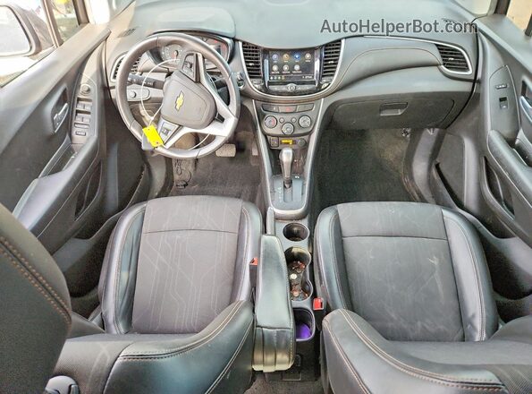 KL7CJLSB1MB308585 2021 CHEVROLET TRAX Black Առջևի վահանակի տեսք