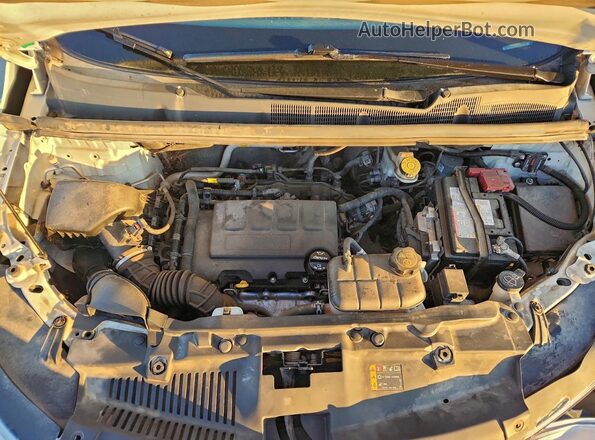 KL7CJLSB1MB310076 2021 CHEVROLET TRAX White 