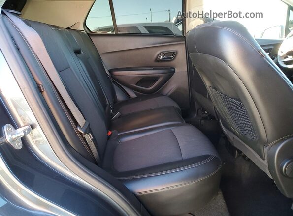 KL7CJLSB2MB326657 2021 CHEVROLET TRAX Угольный Вид задней части салона