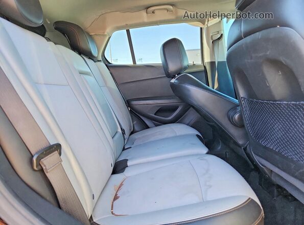 KL7CJLSB3MB323461 2021 CHEVROLET TRAX Black Սալոնի հետևի տեսք