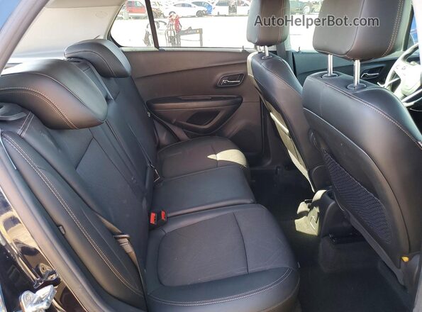 KL7CJLSB5MB355649 2021 CHEVROLET TRAX Blue Rear seats view