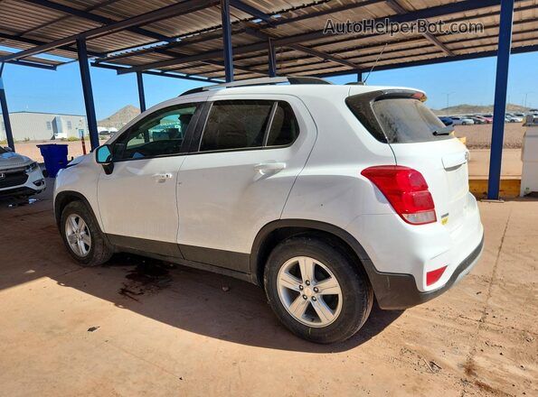 KL7CJLSB5MB360267 2021 CHEVROLET TRAX White Rear left
