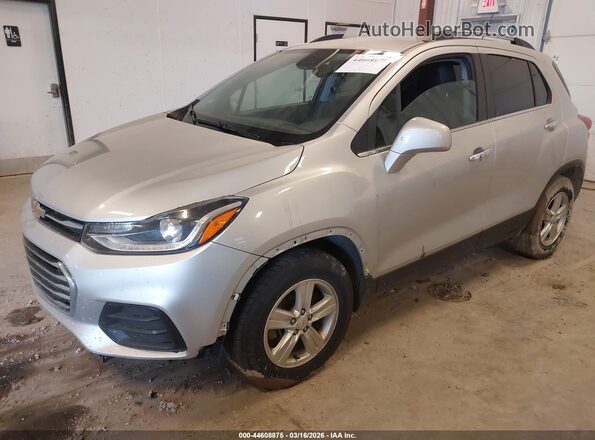 KL7CJLSB6KB818976 2019 CHEVROLET TRAX Silver წინა მარცხენა ხედი სამი მეოთხედიდან