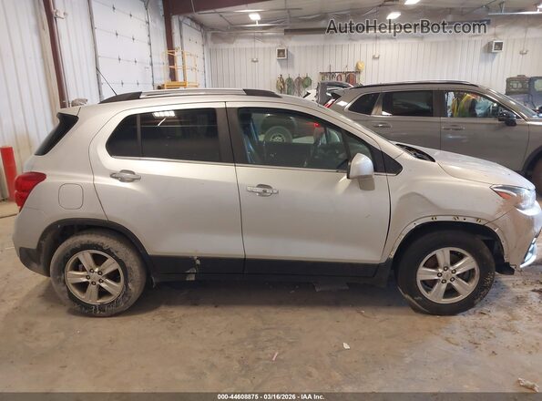 KL7CJLSB6KB818976 2019 CHEVROLET TRAX Silver ხელსაწყოთა პანელის ხედი