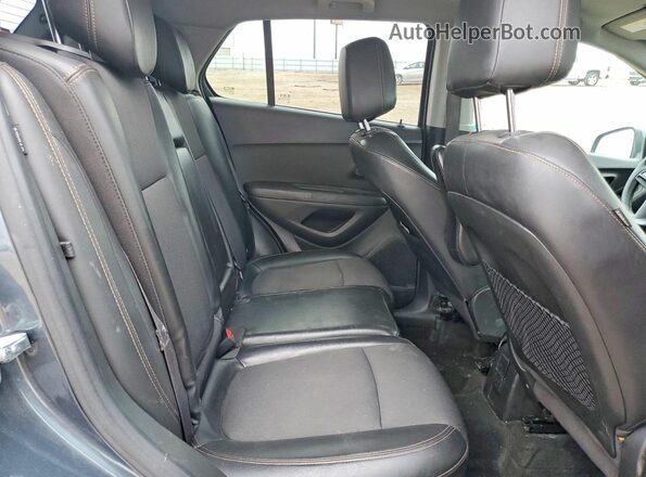 KL7CJLSM1MB368707 2021 CHEVROLET TRAX Угольный Вид задней части салона