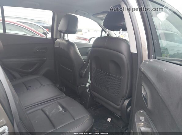KL7CJPSB0MB316054 2021 CHEVROLET TRAX Brown VIN կոդի պիտակի տեսք