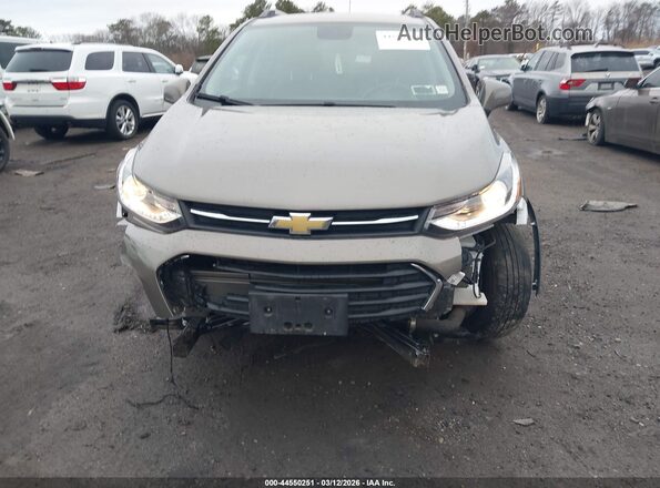 KL7CJPSB1MB327466 2021 CHEVROLET TRAX Tan Դիմացի տեսք