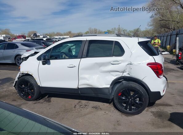 KL7CJPSB3MB315948 2021 CHEVROLET TRAX White Սալոնի 360 աստիճան տեսք