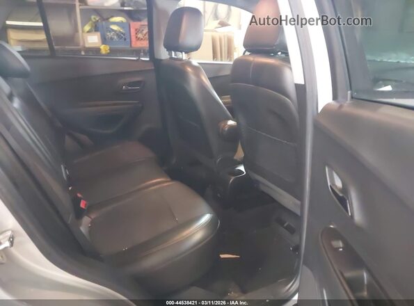 KL7CJPSB3MB324424 2021 CHEVROLET TRAX Серебряный Вид наклейки с VIN-кодом