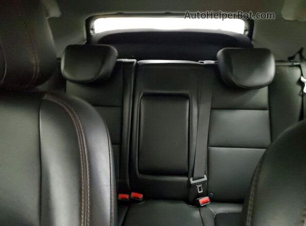 KL7CJPSB6MB320237 2021 CHEVROLET TRAX Gray Widok tylnych siedzeń