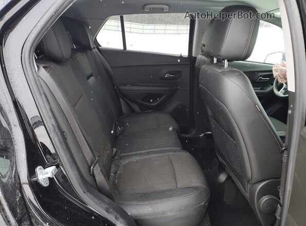 KL7CJPSB7MB346779 2021 CHEVROLET TRAX Black Widok wnętrza z tyłu