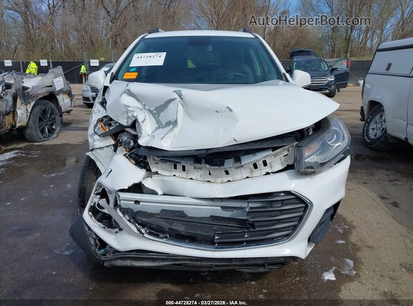 KL7CJPSB8JB601208 2018 CHEVROLET TRAX White Widok wnętrza z tyłu