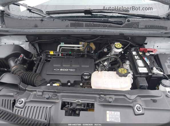KL7CJPSB9KB931778 2019 CHEVROLET TRAX Silver Widok z tyłu