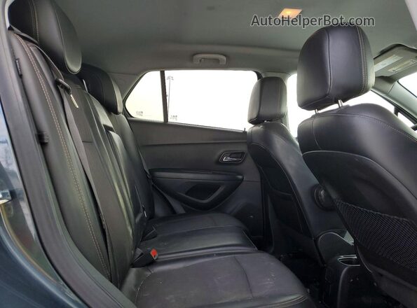 KL7CJPSM0MB366356 2021 CHEVROLET TRAX Blue Vista interior trasera
