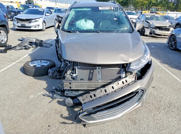 KL7CJPSM1MB371615 2021 CHEVROLET TRAX Silver Widok z przodu