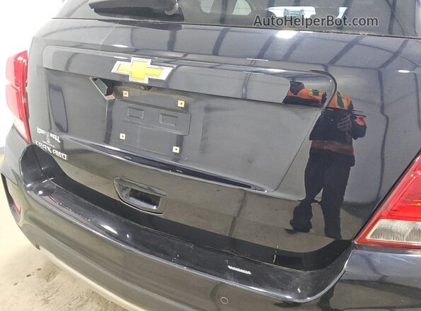 KL7CJPSM1NB532644 2022 CHEVROLET TRAX Black 