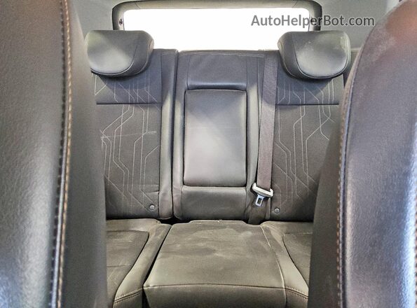 KL7CJPSM1NB532644 2022 CHEVROLET TRAX Black Հետևի նստատեղերի տեսք