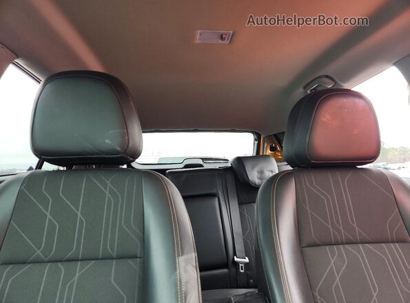 KL7CJPSM3MB368960 2021 CHEVROLET TRAX Silver Rear seats view