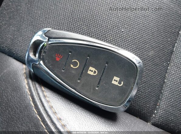KL7CJPSM5MB370998 2021 CHEVROLET TRAX Серебряный Вид панели приборов