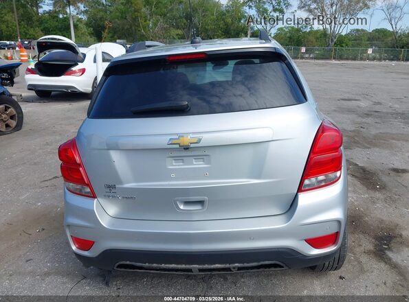 KL7CJPSM5MB370998 2021 CHEVROLET TRAX Серебряный 