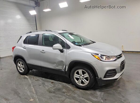 KL7CJPSMXNB540581 2022 CHEVROLET TRAX Silver Front right