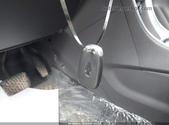 KL7CJRSB4JB713936 2018 CHEVROLET TRAX Black წინა პანელის ხედი