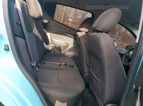 KL8CB6SA8MC742837 2021 CHEVROLET SPARK Blue Widok tylnych siedzeń