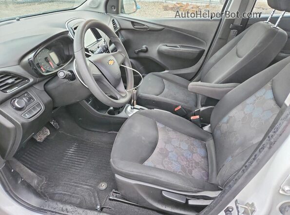 KL8CB6SA9GC643996 2016 CHEVROLET SPARK White Սալոնի դիմացի տեսք