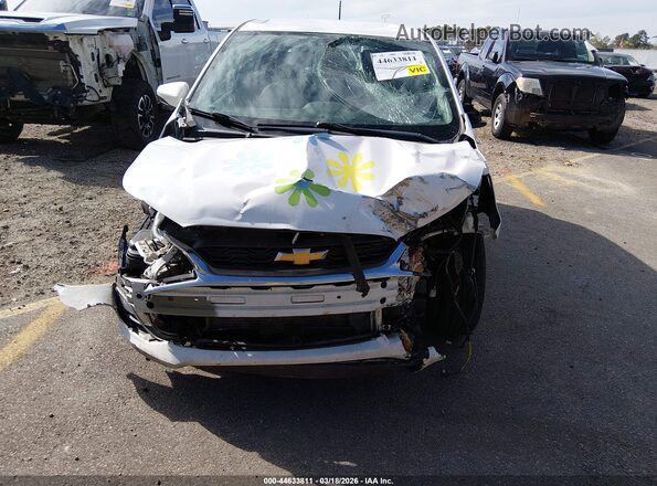 KL8CD6SA0MC743295 2021 CHEVROLET SPARK White Widok z przodu
