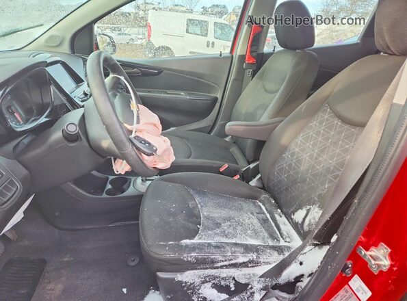 KL8CD6SA1MC722715 2021 CHEVROLET SPARK Red Widok wnętrza z przodu