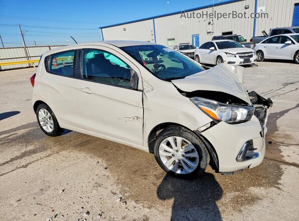 KL8CD6SAXHC818414 2017 CHEVROLET SPARK Бежевый Передняя правая четверть