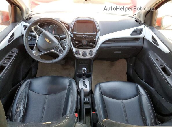 KL8CH6SA0JC422034 2018 CHEVROLET SPARK Red Vista del salpicadero
